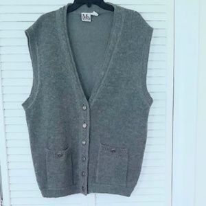 Vintage Ms. Russ Grey Neutral Wool Mohair Sweater Vest Basic Silver Buttons Gray